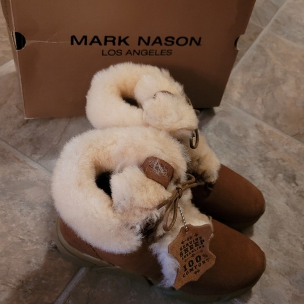 Nib Mark Nason Block-Chalet Booties Size 5.5 - image 1